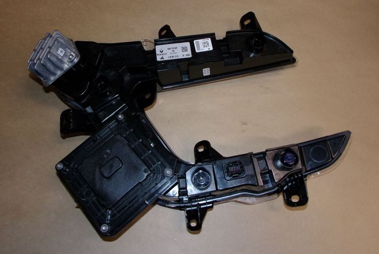 Lampa jazdy dziennej LED Renault Captur prawe 17-
