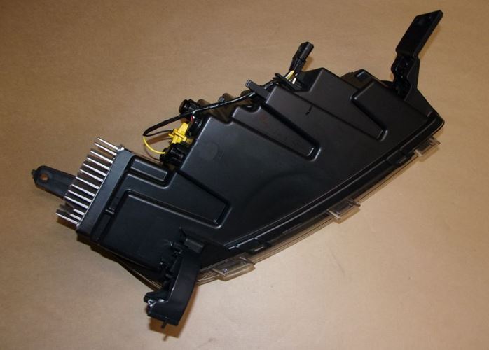 Reflektor Led Dacia Spring lewy