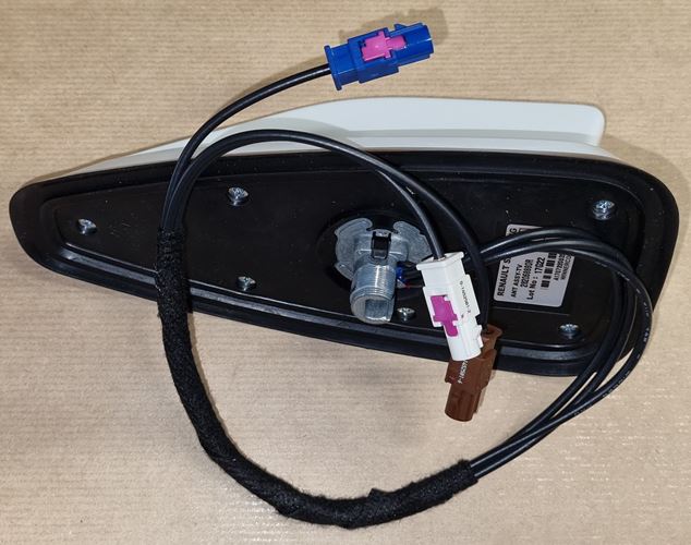 Antena GPS płetwa Renault Clio IV, Captur