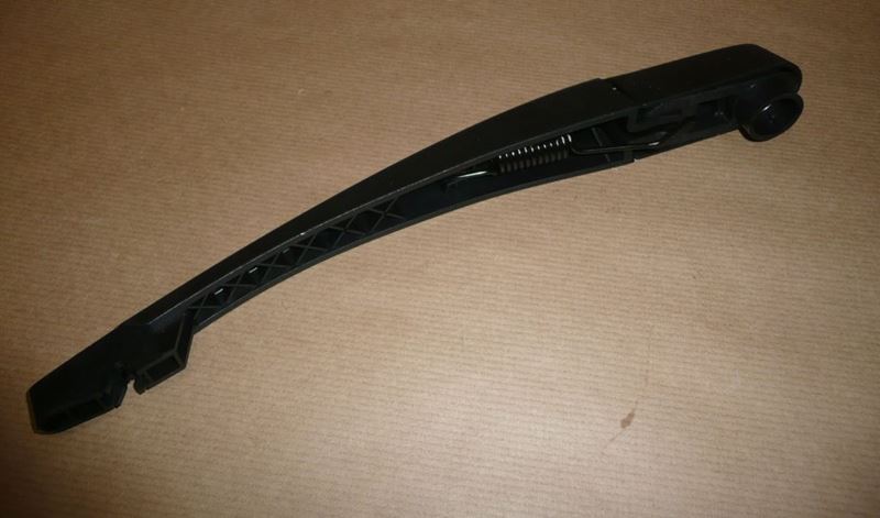 Ramię wycieraczki Renault Clio III tył