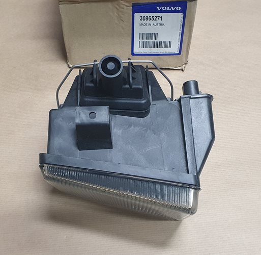 ŚWIATŁO PRZECIWMGIELNE VOLVO S40/V40
