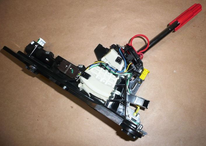 Dźwignia zmiany biegów Renault Megane III