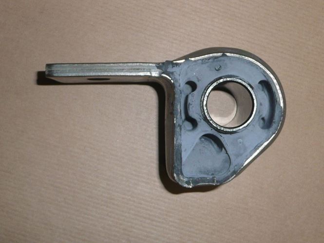Tuleja wahacza Citroen Berlingo Peugeot 306 tylna