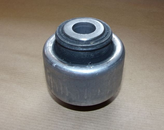 Tuleja wahacza Citroen Berlingo III Peugeot 206 307