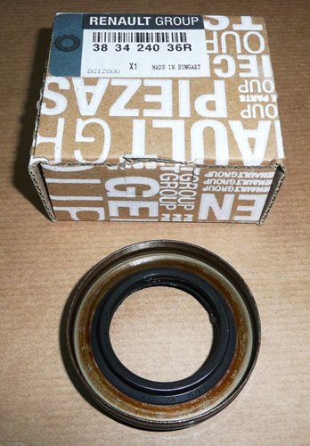 Uszczelniacz półosi prawy Renault Clio III