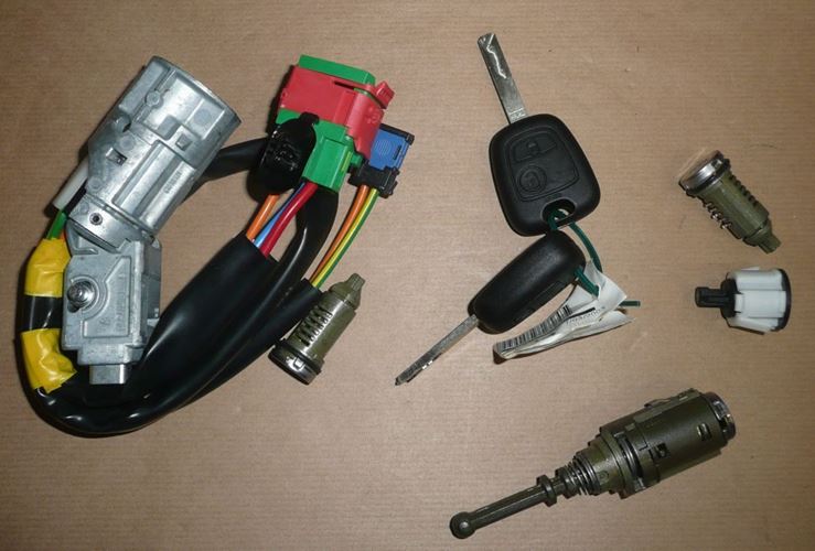 Stacyjka z kompletem zamków Citroen C3