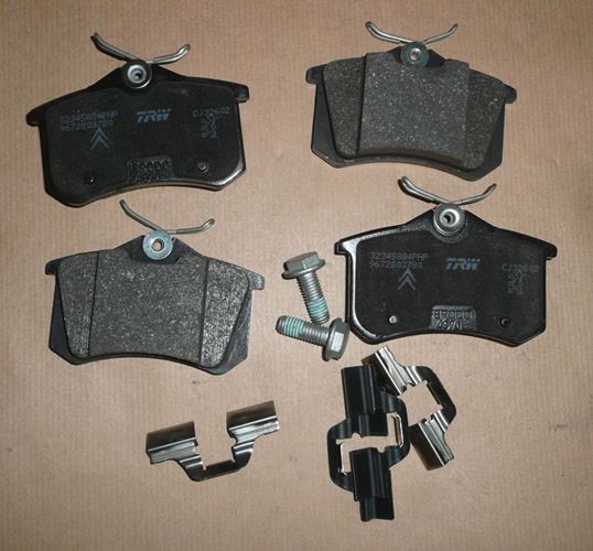 Klocki hamulcowe Citroen C3 Citroen C3 Picasso DS3 Peugeot 207 tył