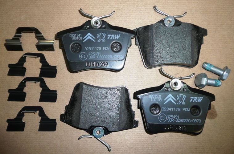 Klocki hamulcowe Citroen C5 Peugeot 407 tył