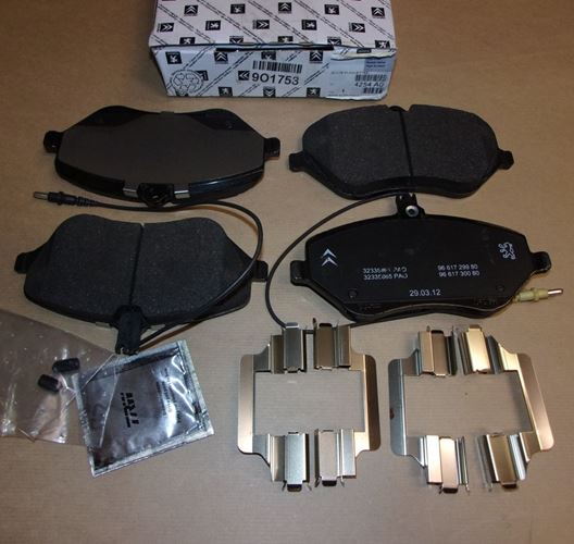 Klocki hamulcowe Citroen C5 III Citroen C6 Peugeot 407 607 przód