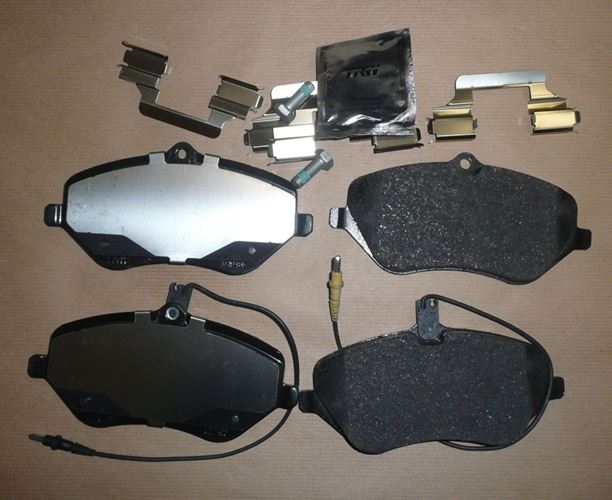 Klocki hamulcowe Citroen C5 III Citroen C6 Peugeot 407 607 przód