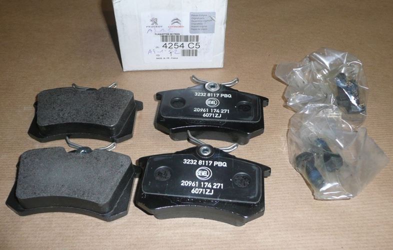 Klocki hamulcowe Citroen C3 Citroen C3 Picasso DS3 Peugeot 207 tył