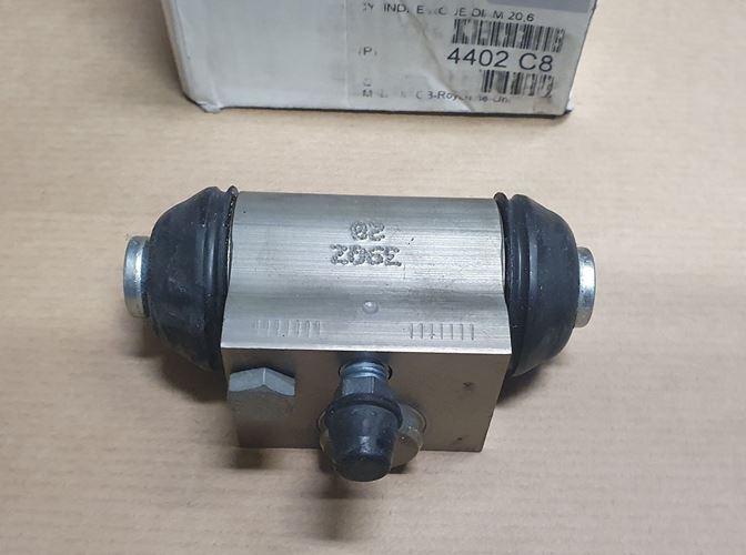 Cylinderek Hamulcowy Oryginał Peugeot 206
