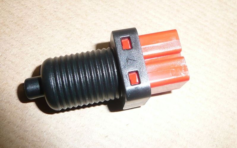Włącznik świateł stopu Citroen C3 C4 Peugeot 206 307 607
