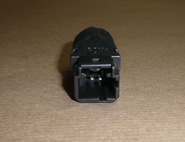 Włącznik świateł stopu Citroen Berlingo Peugeot 206 1007