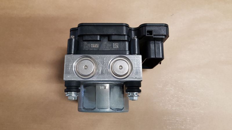 Pompa hamulcowa ABS Renault Clio IV 0.9/1.2 Tce