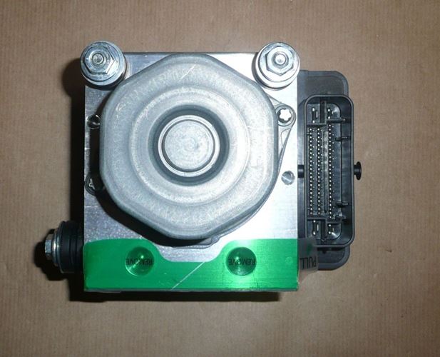 Pompa hamulcowa ABS Renault Clio IV 0.9 Tce