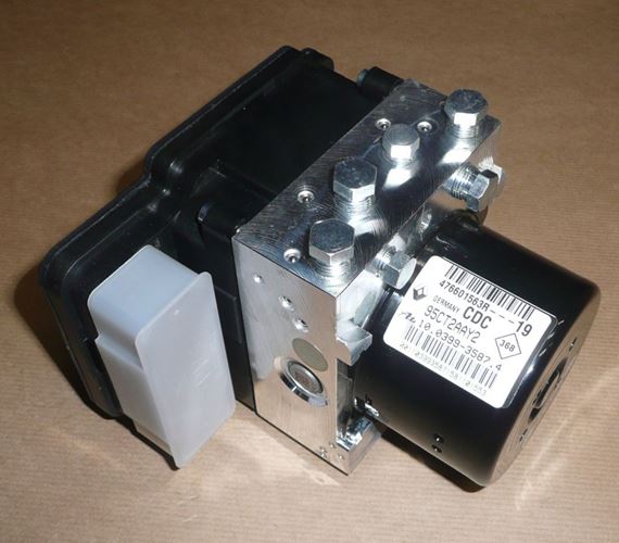 Pompa hamulcowa ABS Renault Megane III