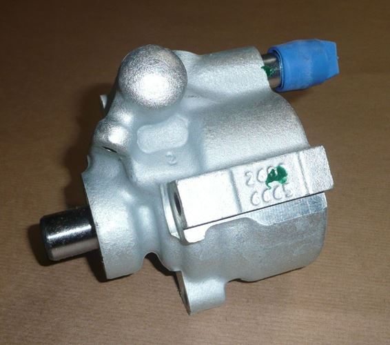 Pompa wspomagania układu kierowniczego Renault Laguna 2.0 Master 2