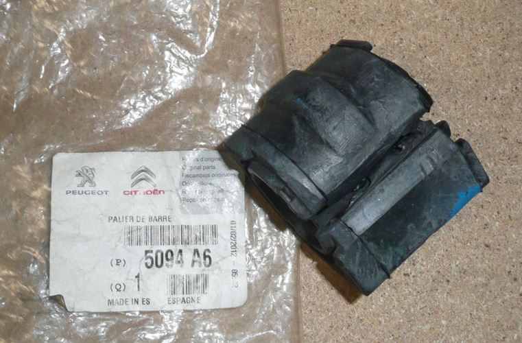 Tuleja stabilizatora Citroen C2 C3 04-