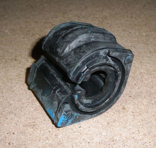 Tuleja stabilizatora Citroen C2 C3 04-