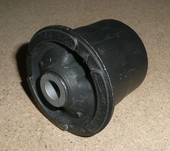 Tuleja tylnej belki Citroen C1 Peugeot 107