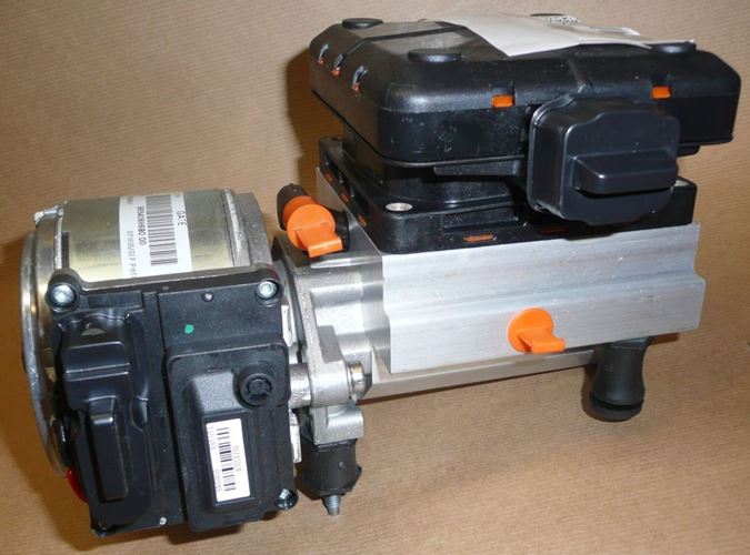 Pompa hydrauliczna Citroen C5 II 2.0 Hdi 04>