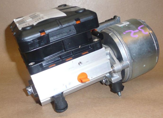 Pompa hydrauliczna Citroen C5 II 2.0 Hdi 04>