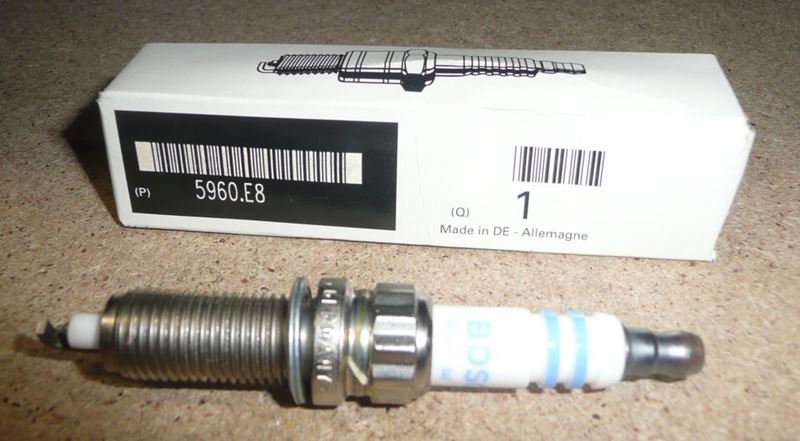 Świeca zapłonowa A506 Citroen C5 Peugeot 406 2.0
