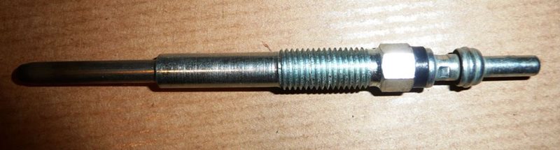 Świeca żarowa Citroen C5 C6 Peugeot 407 607 807 2.2 Hdi