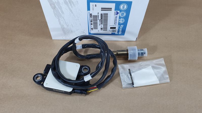 Czujnik NOx Oryginał Fiat 500X Diesel
