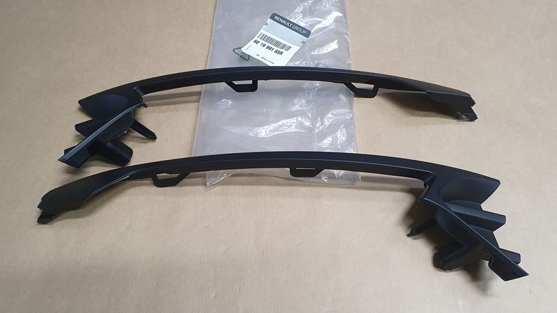 Listwa zderzaka pod LED Renault Clio IV komplet