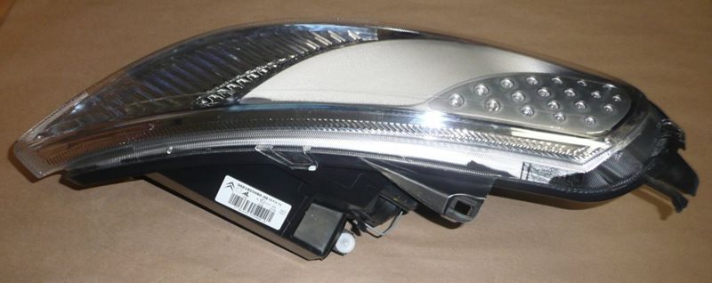Reflektor Citroen C3 Pluriel prawy