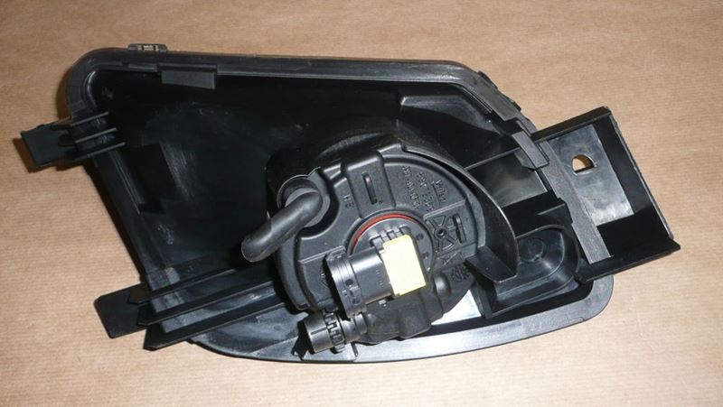 Lampa przeciwmgłowa Peugeot 308 Peugeot RCZ przód prawa