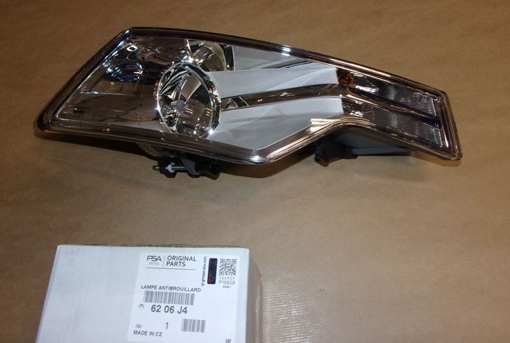 Lampa przeciwmgłowa Citroen C5 III prawa