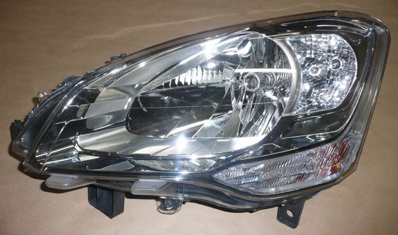 Reflektor Citroen Berlingo III lewy