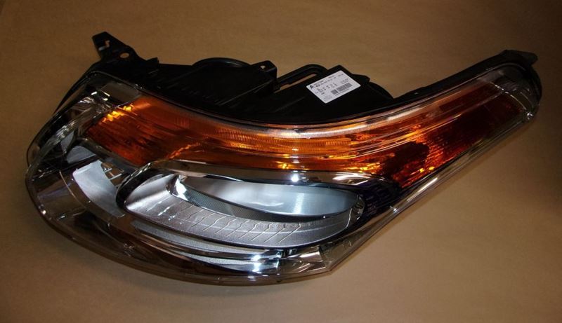 Reflektor Citroen C3 Picasso lewy