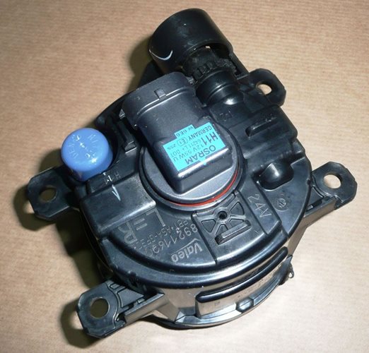Lampa przeciwmgłowa Citroen C1 Citroen C4 Citroen DS4 Peugeot 301 Peugeot 308 Peugeot 3008
