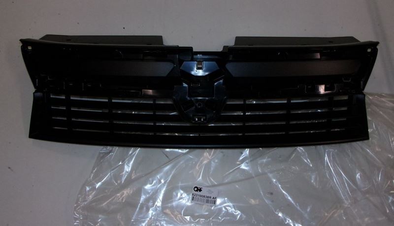 Grill Dacia Duster 13-18