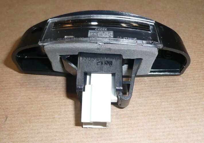 Lampa tablicy rejestracyjnej Citroen Jumpy II Peugeot Expert II