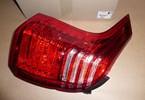 Lampa tylna Peugeot 5008 09> lewa