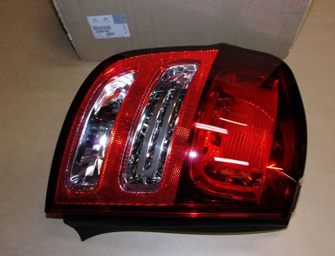 Lampa tylna Citroen C3 III lewa
