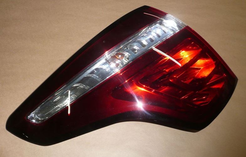 Lampa tylna Citroen C4 Picasso lewa