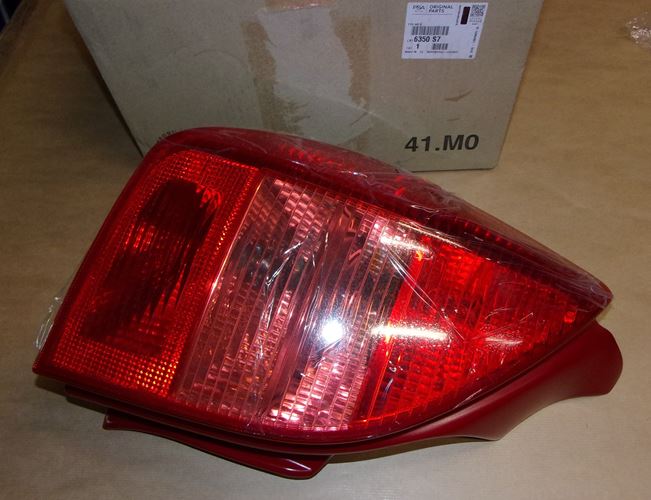 Lampa tylna Citroen C2 lewa