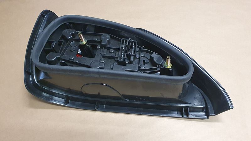Lampa Tylna Prawa Peugeot 306
