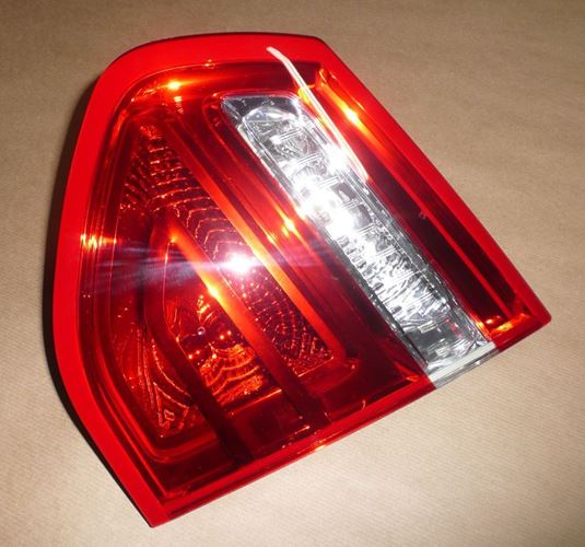 Lampa tylna Citroen C4 Picasso prawa