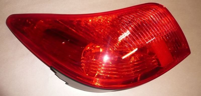 Lampa tylna Peugeot 308 kombi prawa