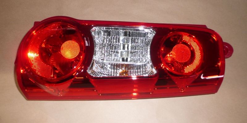 Lampa tylna zespolona Citroen Berlingo III prawa