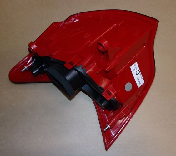 Lampa tylna zespolona Peugeot 3008 (T84) 09> prawa