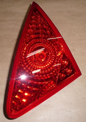 Lampa tylna Peugeot 3008 prawa