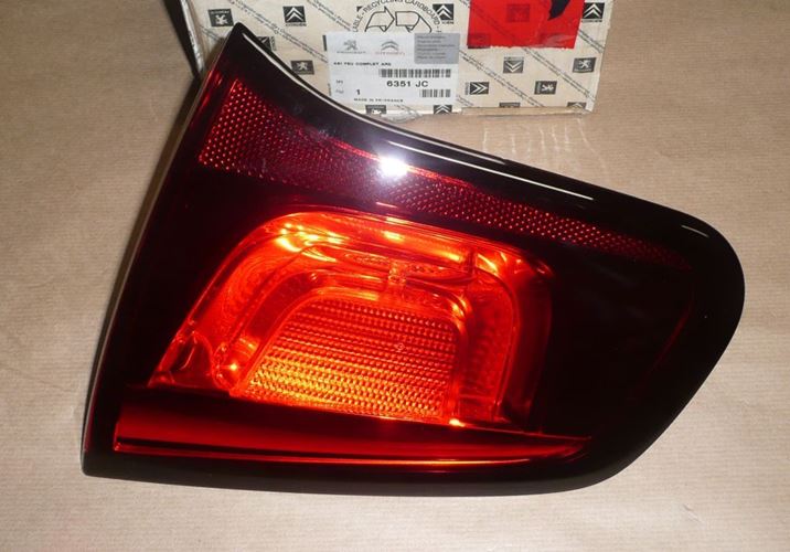 Lampa tylna Citroen C3 III prawa